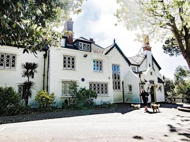 The Alverbank Hotel