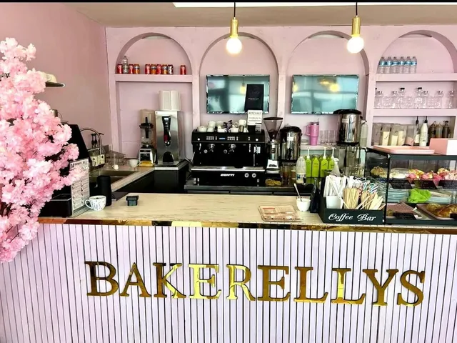 Bakerellys: Indulgent Bakes by the Solent Shore